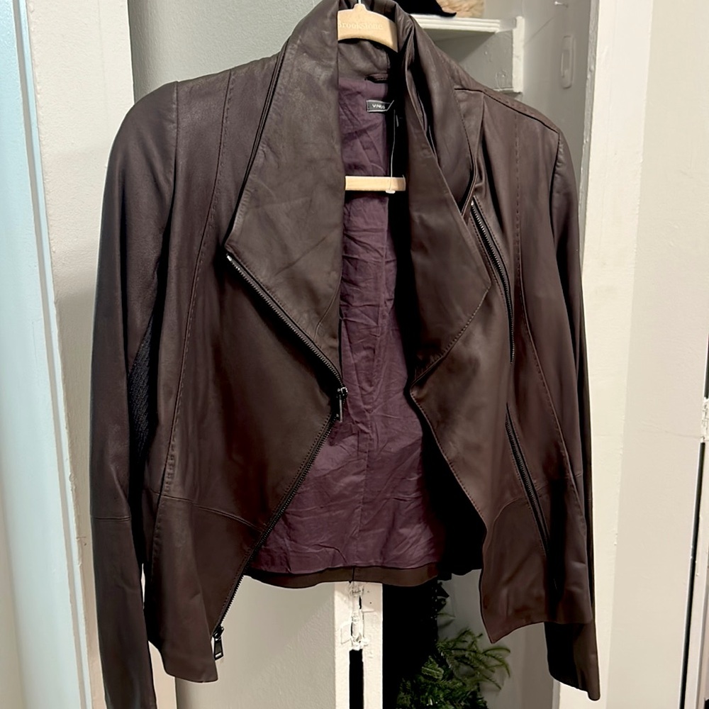 Excellent shape barely worn Vince jacket